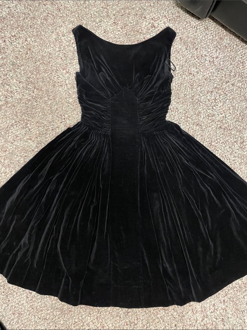 Vintage 50s Black Velvet Sleeveless Fit-and-Flare Dress- stunning